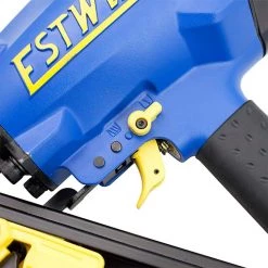 Pneumatic 21 Degrees Full Head Framing Nailer with Padded Bag by Estwing 17 Pneumatic 21 Degrees Full Head Framing Nailer with Padded Bag by Estwing -Graintex Sales estwing framing nailers efr2190 4f 1000