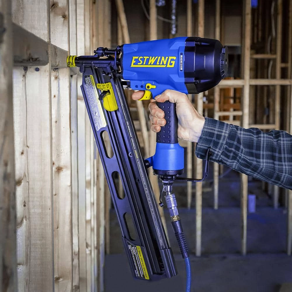Pneumatic 21 Degrees Full Head Framing Nailer with Padded Bag by Estwing 11 Pneumatic 21 Degrees Full Head Framing Nailer with Padded Bag by Estwing - Image 9